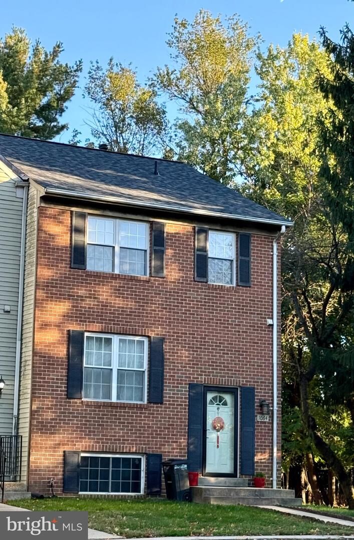 Property Photo:  1064 Copperstone  MD 20852 