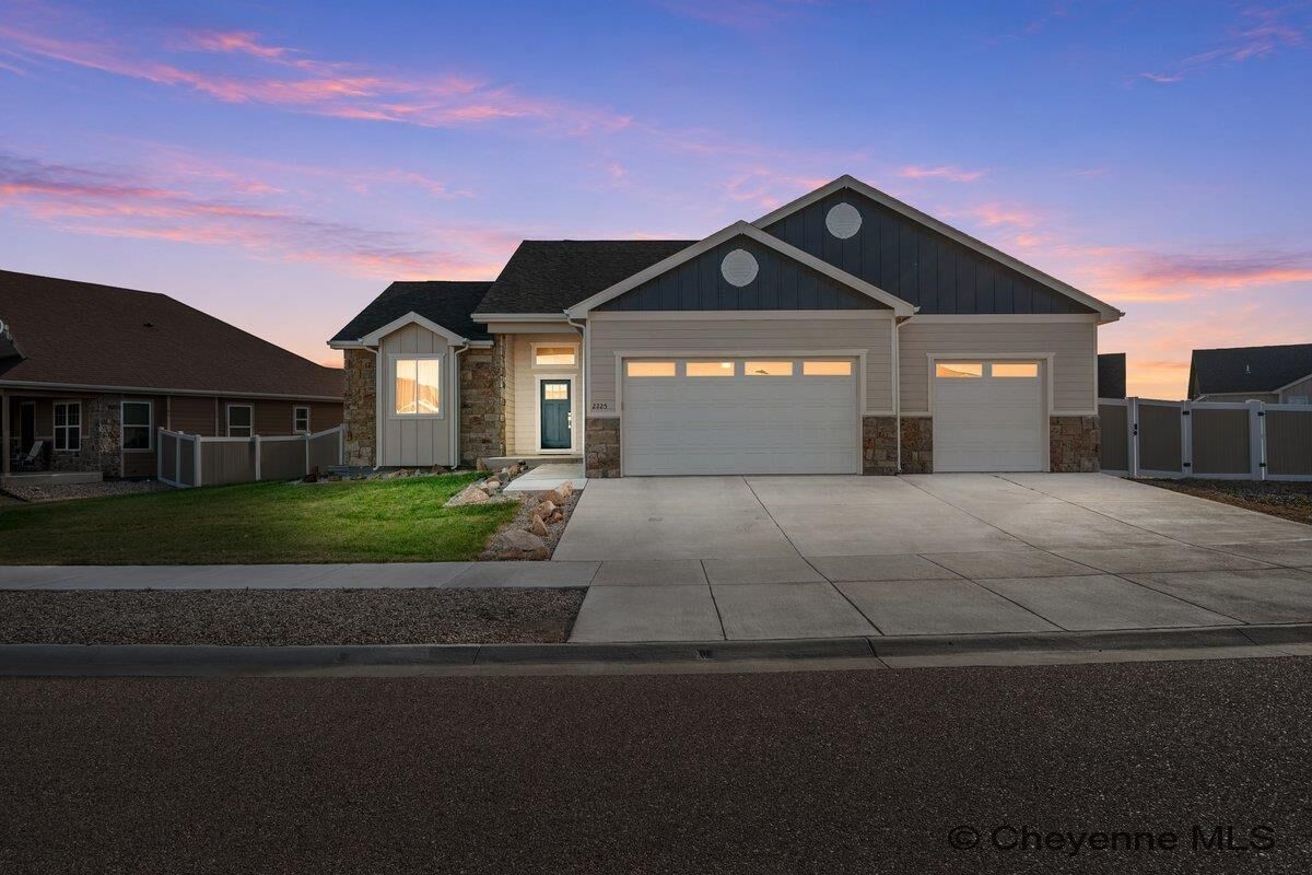 Property Photo:  2225 Blue Norther Ln  WY 82007 