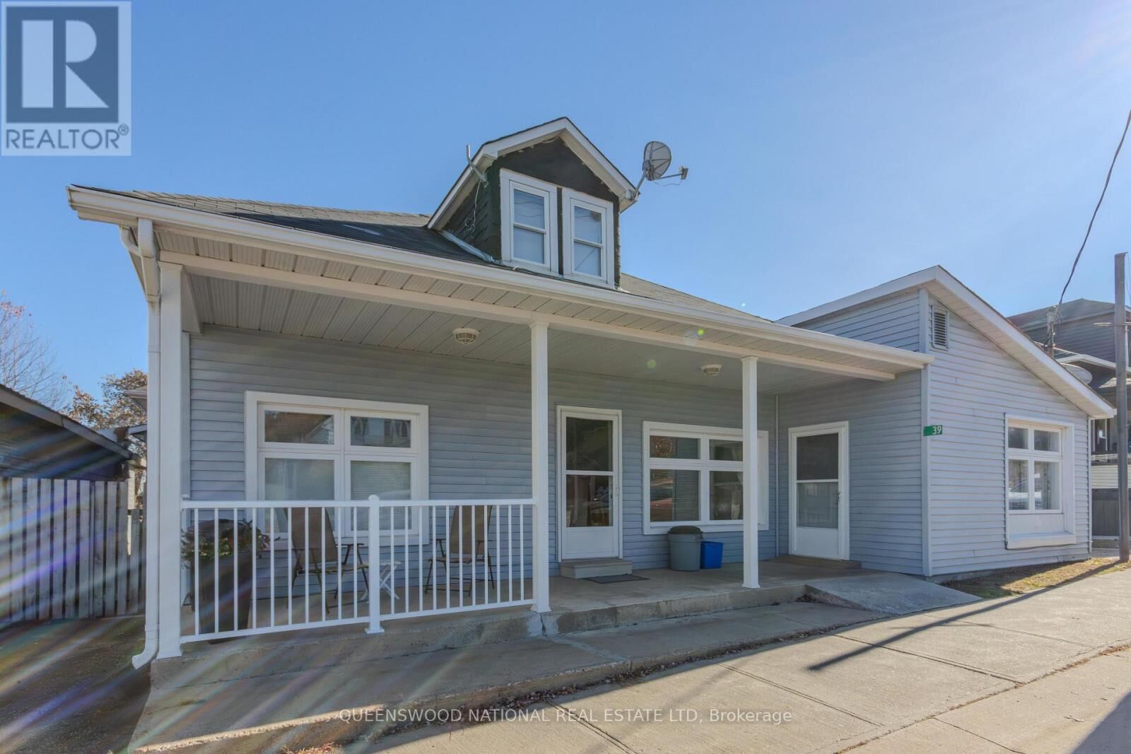 Property Photo: 39 Dunn Street ON K0J 1B0