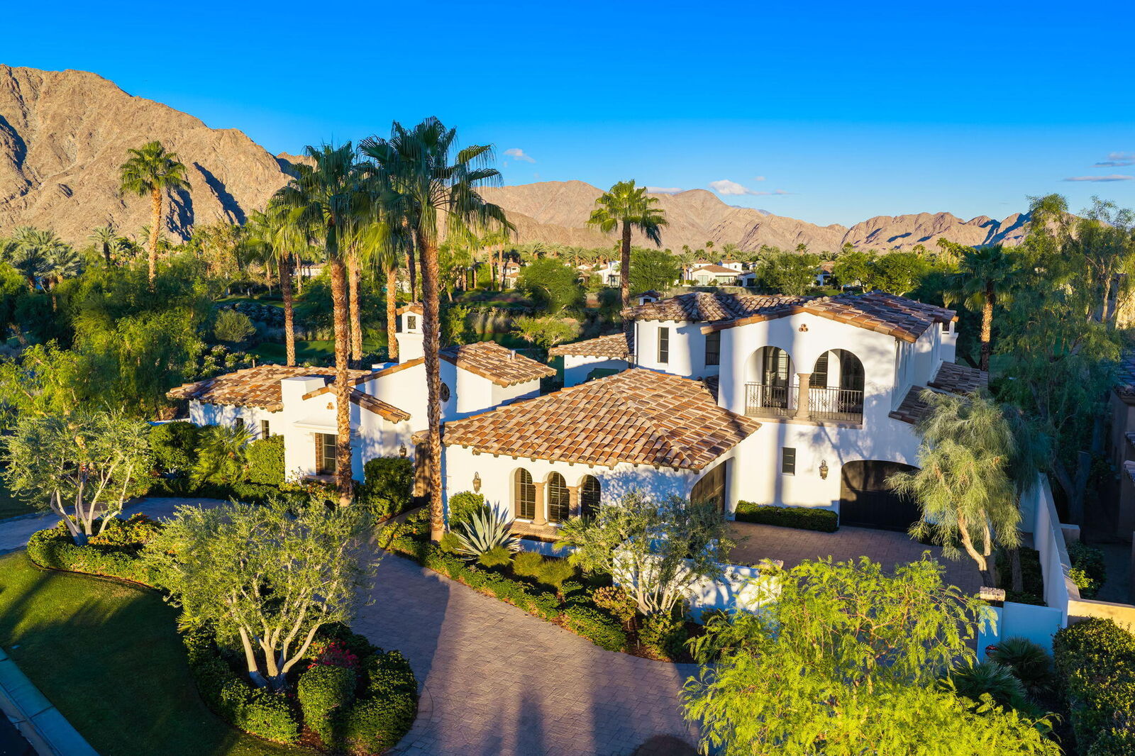 Property Photo:  80460 Via Pessaro  CA 92253 