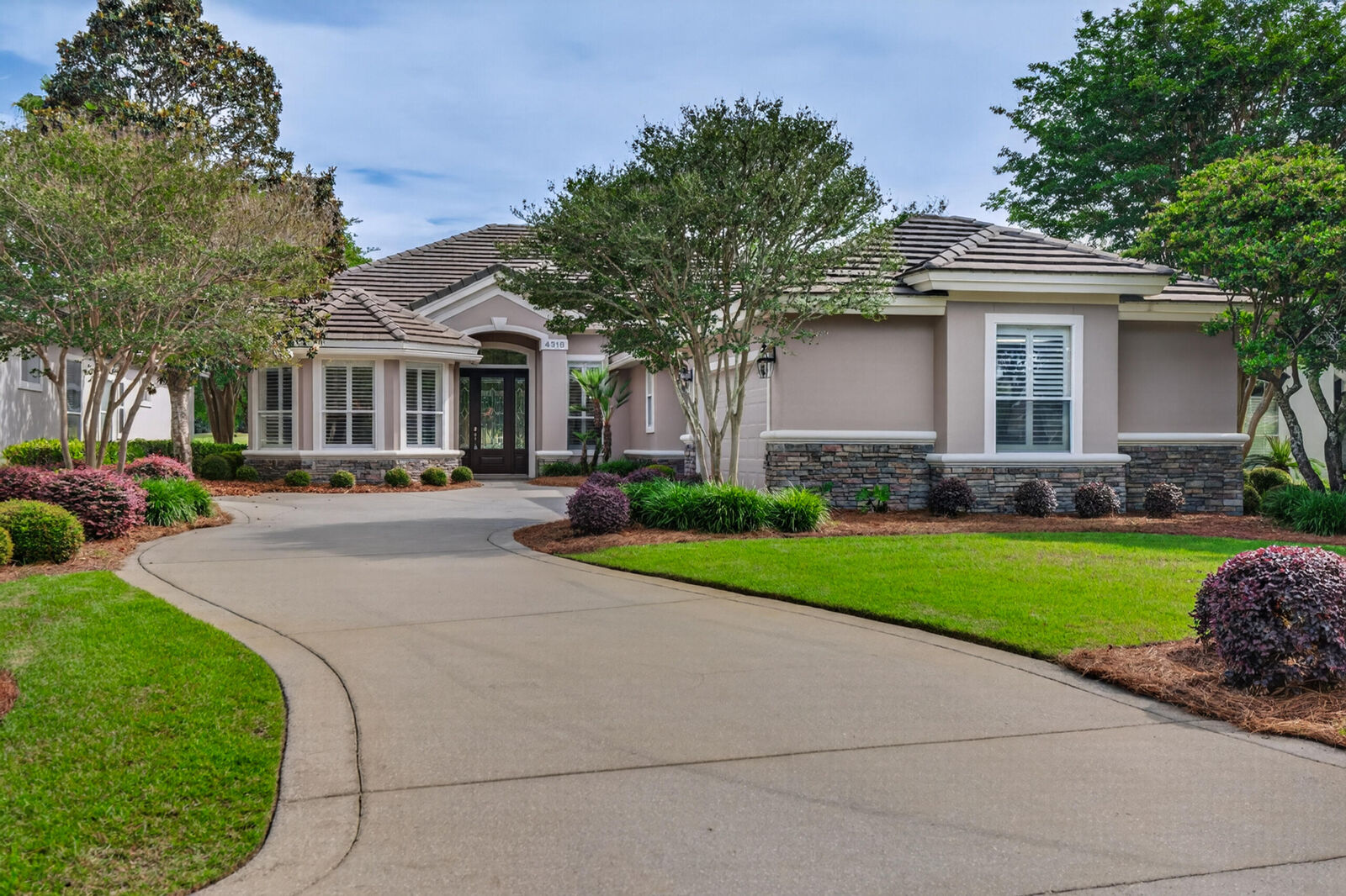 Property Photo: 4318 Carriage Lane FL 32541