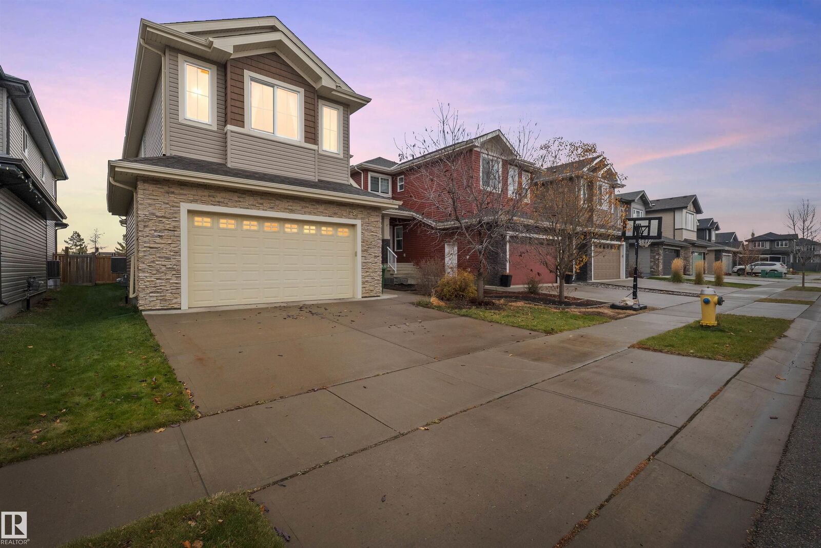 Property Photo:  25 Davis Street NW  AB T8L 0N3 