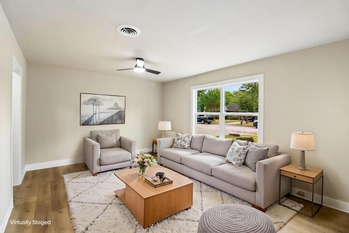 Property Photo:  7210 Canary Circle  TX 77591 