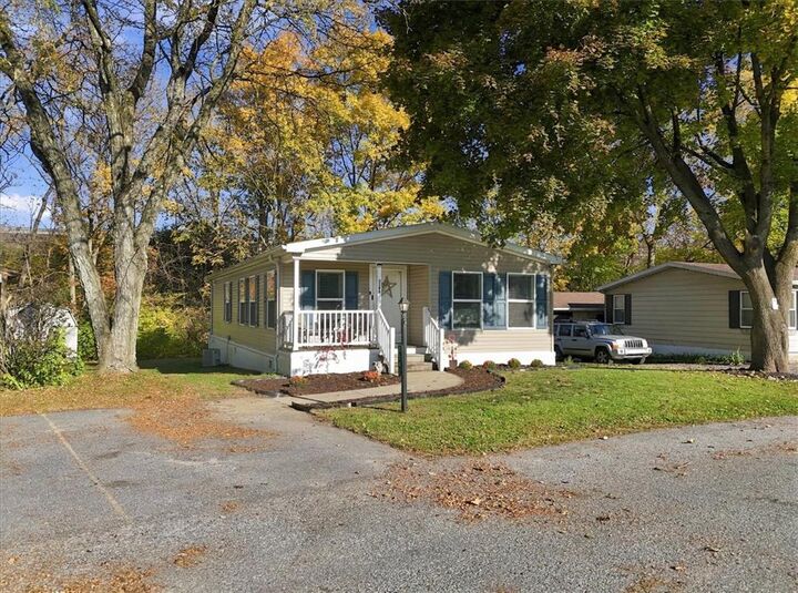 Property Photo: 3543 Lil Wolf Circle 92 PA 18069