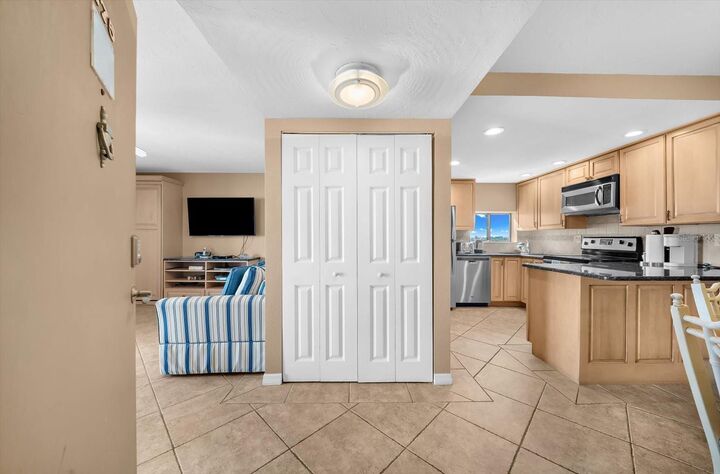 Property Photo: 6157 Midnight Pass Road E75 FL 34242