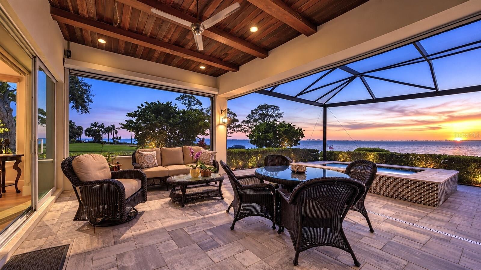 Property Photo:  7927 Longbay Boulevard  FL 34243 
