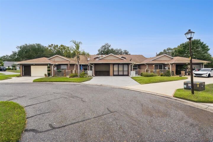 Property Photo:  5546 Rosewall  FL 34748 