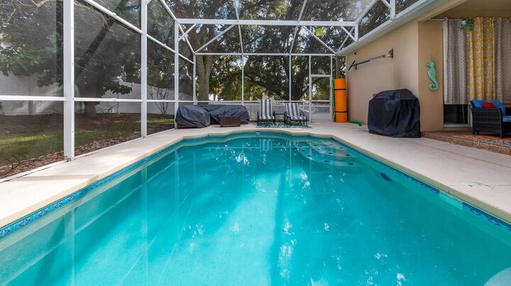 Property Photo:  633 Westview Drive  FL 34715 