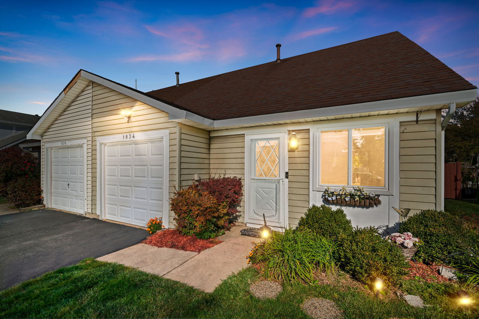 Property Photo: 1834 Whitney Drive IL 60133