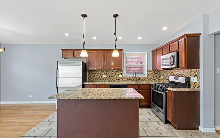 Property Photo:  15513 Dobson Avenue  IL 60419 