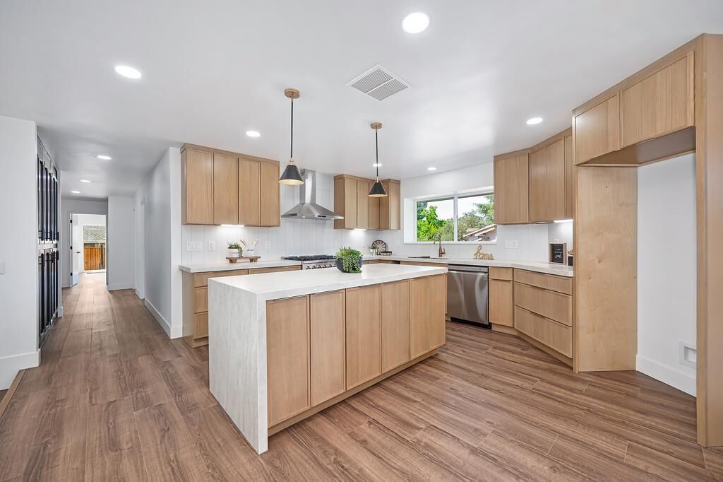 Property Photo:  117 Oak Rock Circle  CA 95630 