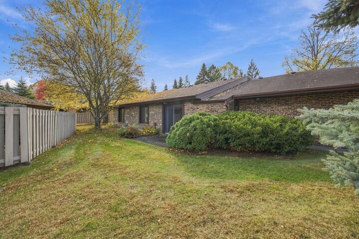 Property Photo: 1014 Weston Lane N MN 55447