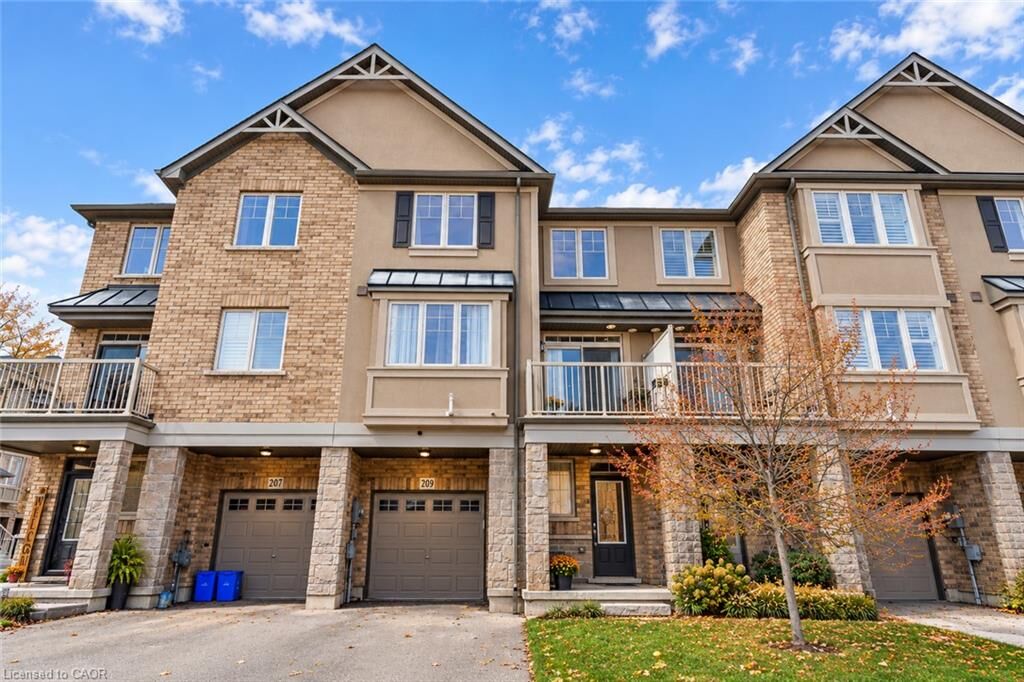 Property Photo:  209 Westbank Trail  ON L8J 0H4 