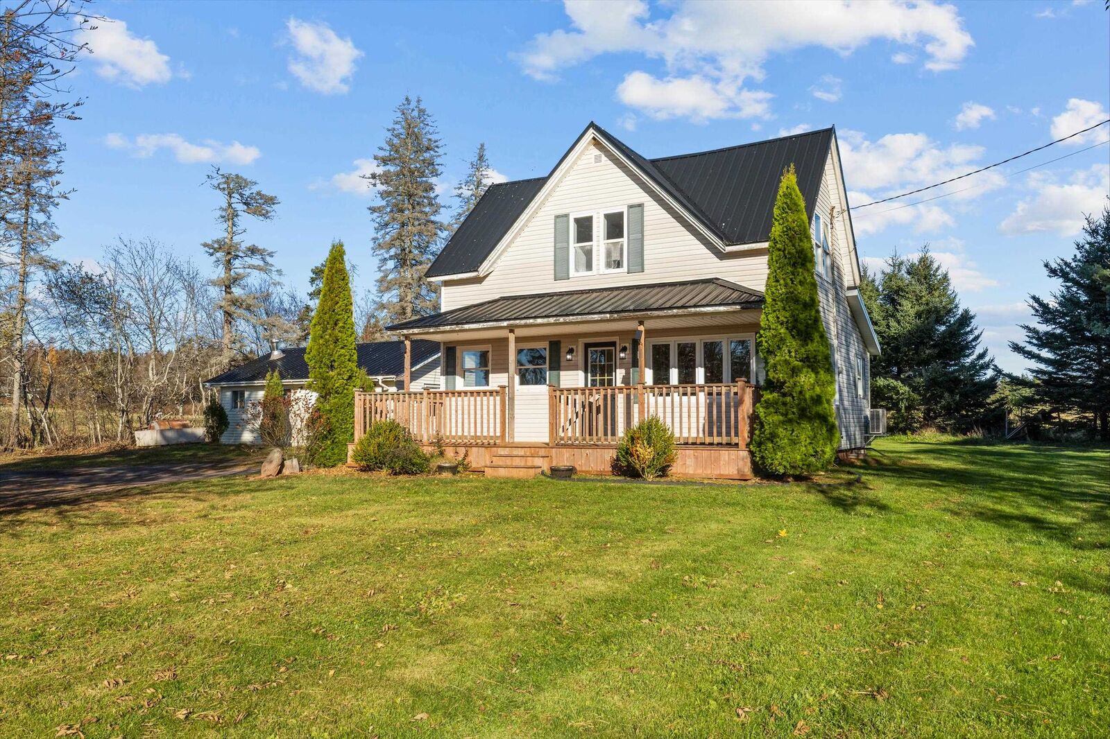 Property Photo: 4714 Annandale Road PE C0A 1G0