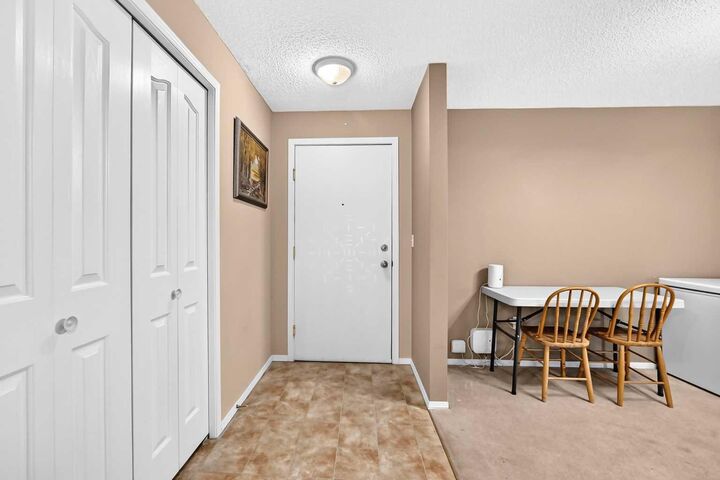 Property Photo:  604 8 Street SW 2312  AB T4B 2W4 