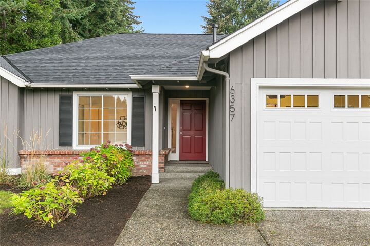 Property Photo: 6357 114th Avenue SE WA 98006