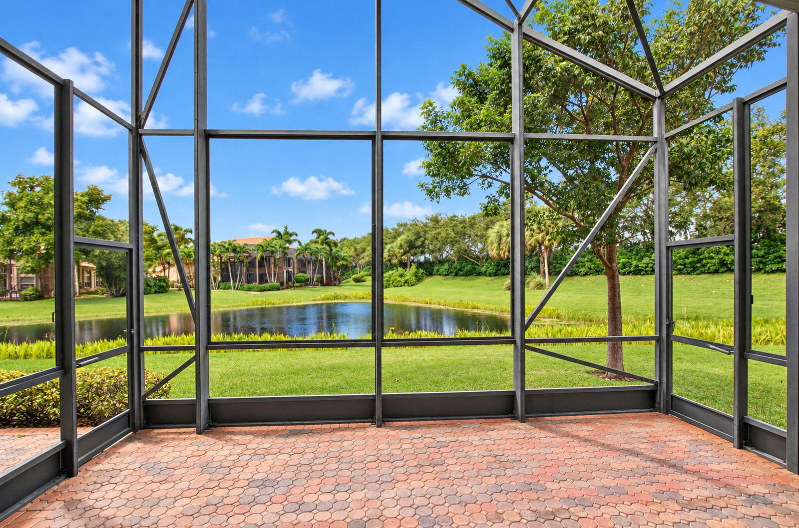 Property Photo: 7773 Kingsley Palm Terrace FL 33467