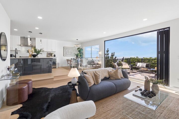 Property Photo: 1615 15th Avenue CA 94122