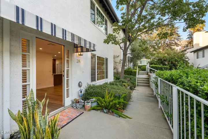Property Photo:  801 E Mendocino Street 2A  CA 91001 
