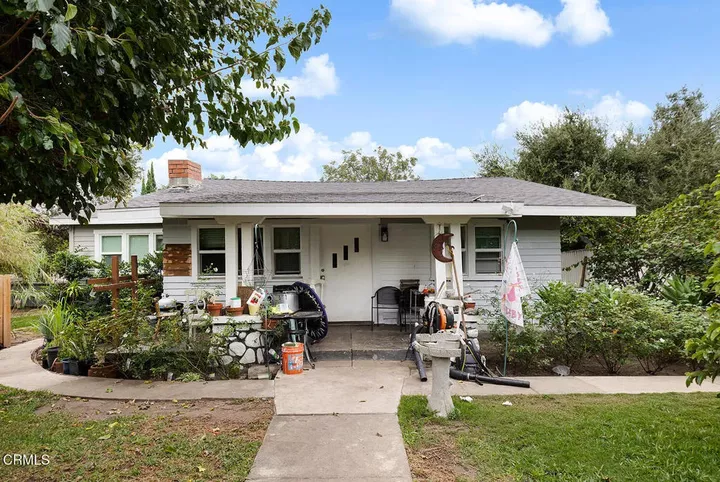 Property Photo:  2824 Montrose Avenue  CA 91214 