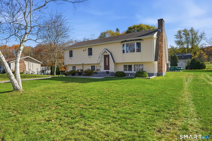Property Photo:  45 Caribou Drive  CT 06360 