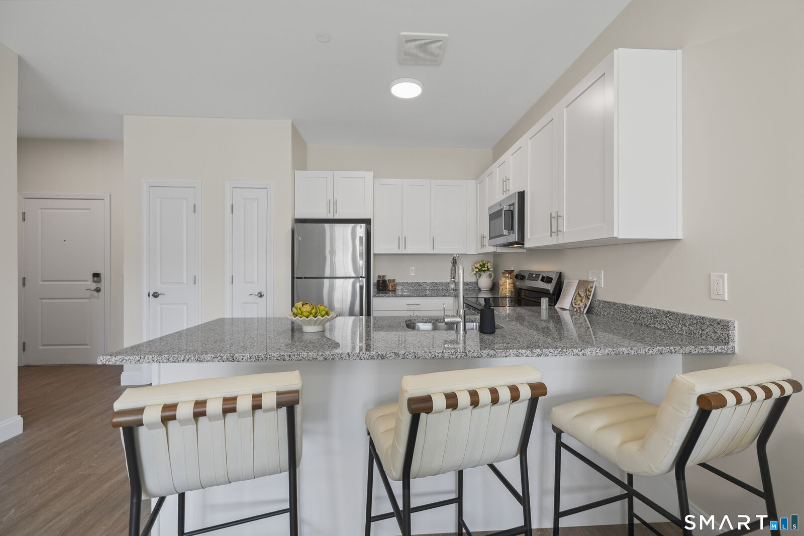 Property Photo: 55 Steele Boulevard 203 CT 06037