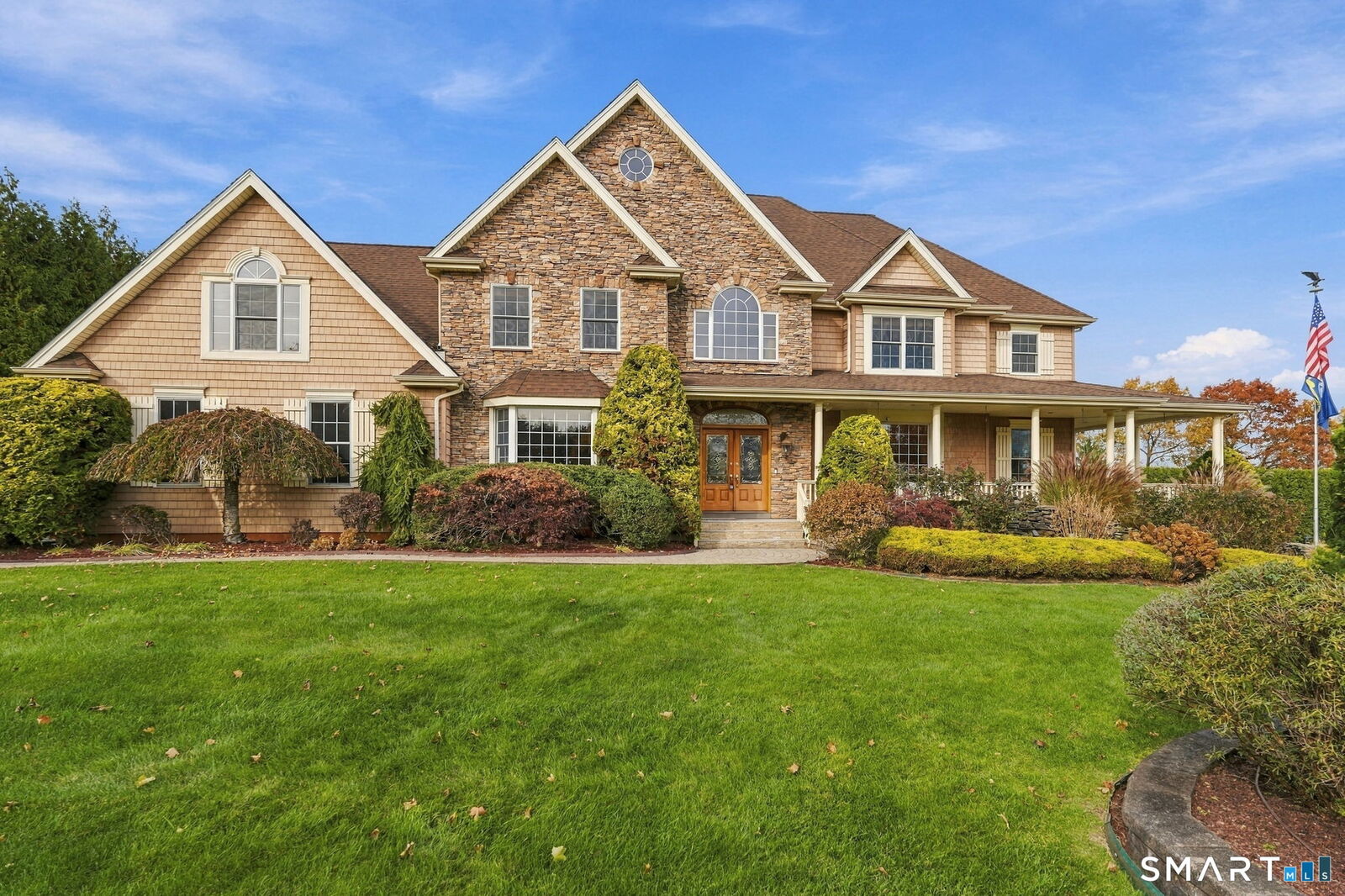 Property Photo: 46 Ridgeview Way CT 06029