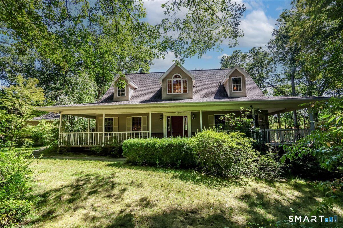 Property Photo:  2 Norton Lane  CT 06776 