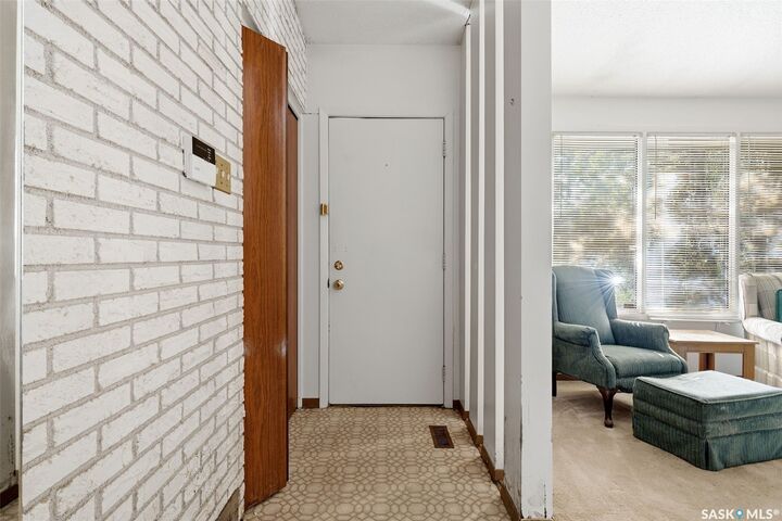Property Photo: 15 Clermont Crescent SK S4N 4T5