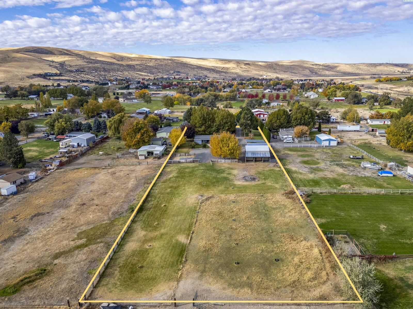 Property Photo:  27405 S 855th Pr SE  WA 99338 