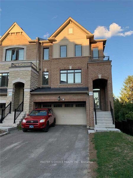 Property Photo:  25 Mannar Drive Upper  ON L6C 0Z3 