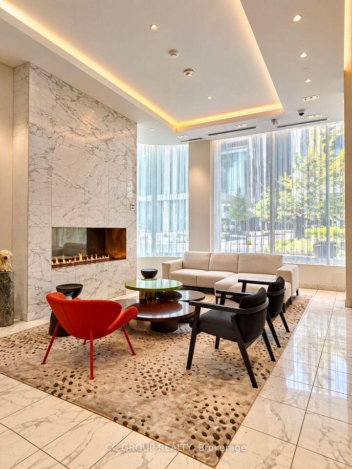 Property Photo:  238 Simcoe Street 3405  ON M5T 0E2 