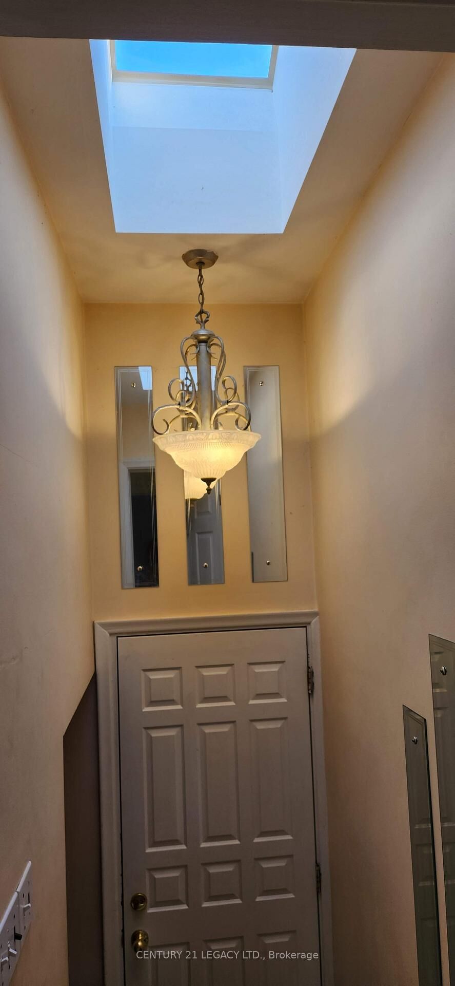 Property Photo:  27 Par Avenue Basement  ON M1G 2G5 