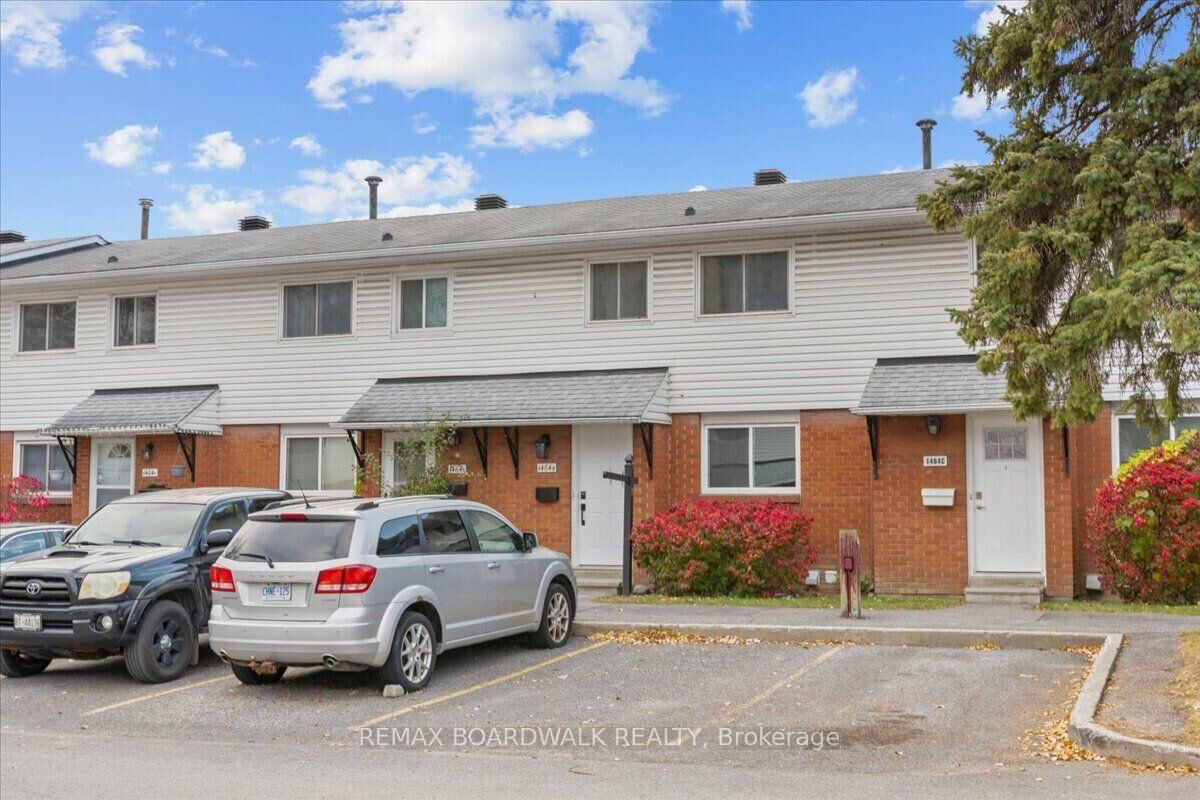 Property Photo:  1464 Heatherington Road 45  ON K1V 6S1 