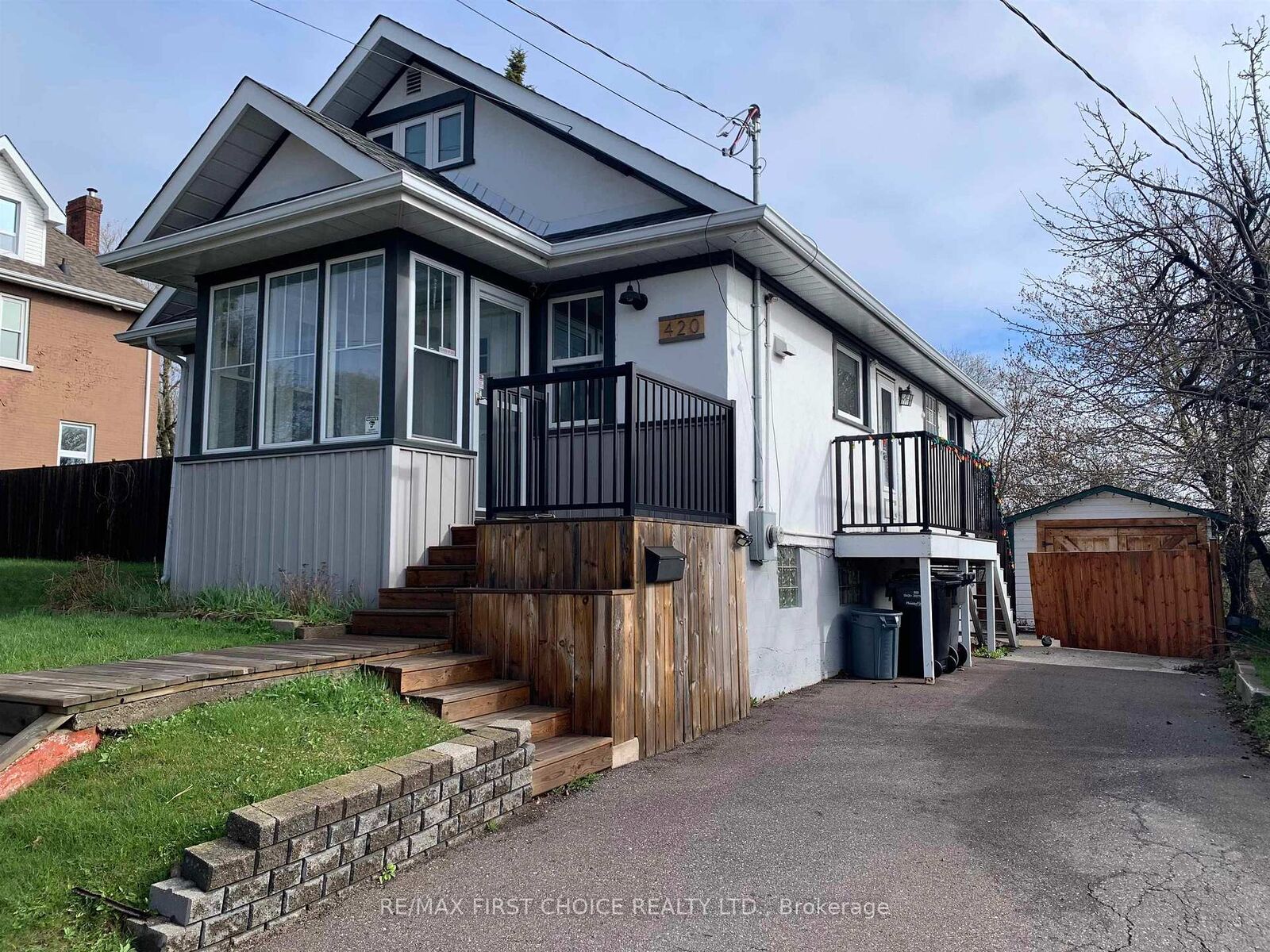 Property Photo: 420 Van Norman Street ON P7A 4C7
