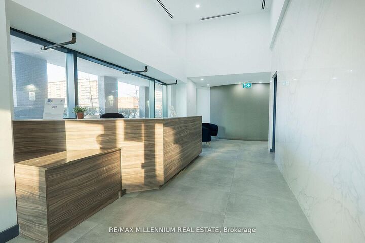 Property Photo:  3237 Bayview Avenue 1112  ON M2K 0G1 
