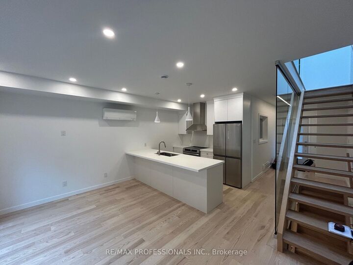 Property Photo:  236 Fairview Avenue  ON M6P 3A5 