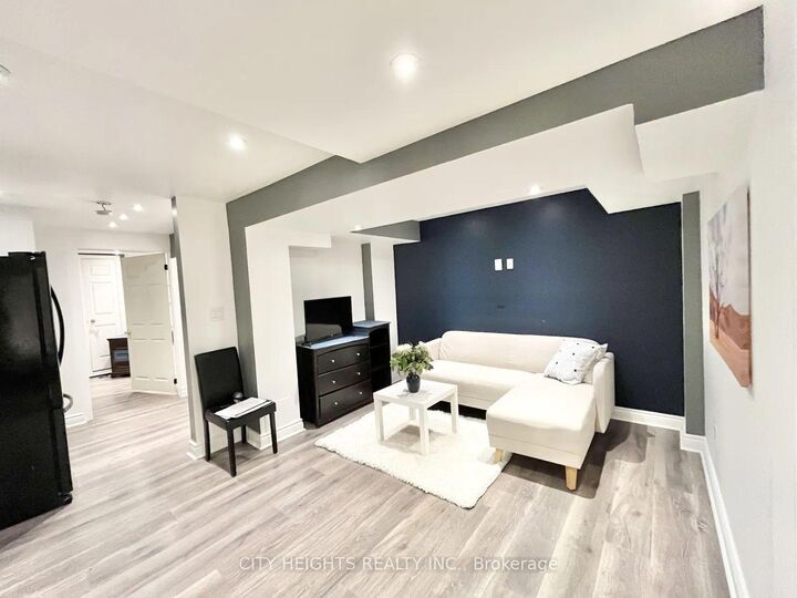 Property Photo: 1535 Croft Avenue Lower ON L9T 5K7