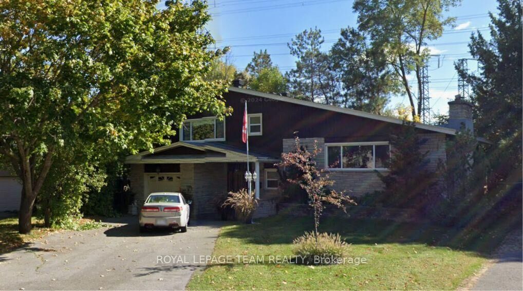 Property Photo:  3125 Quesnel Drive  ON K1V 7E7 