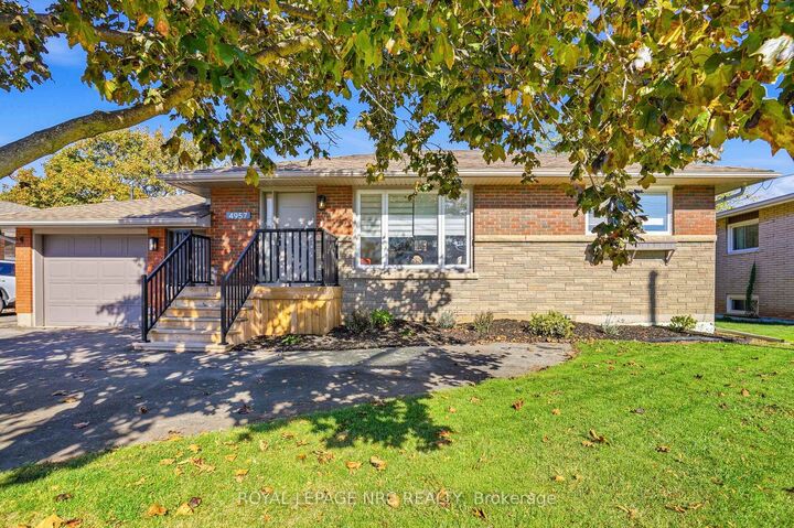Property Photo:  4957 John Street  ON L3J 0P1 