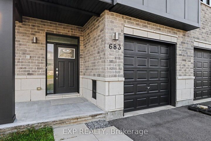 Property Photo:  683 Taliesin Crescent  ON K2S 2W5 
