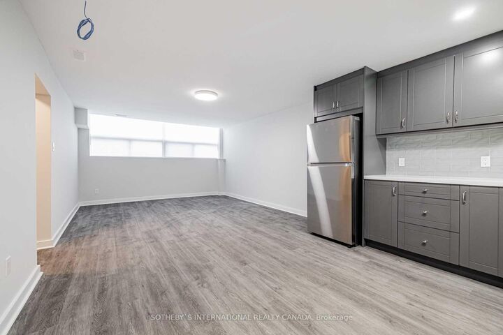 Property Photo: 72 Winston Park Boulevard Lower ON M3K 1C3