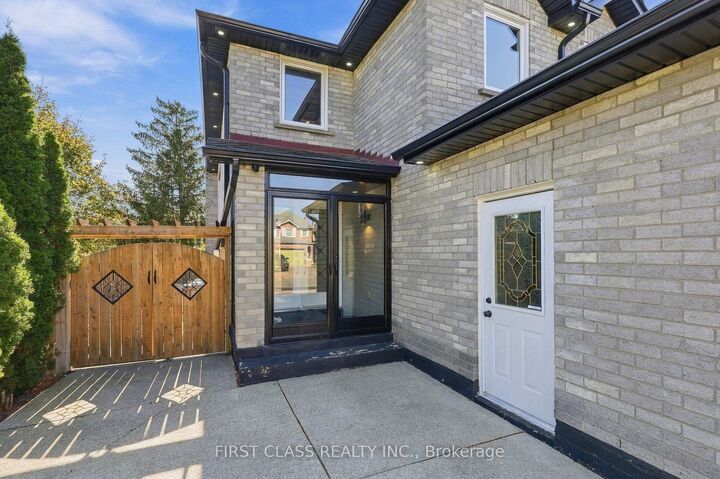 Property Photo:  91 Cheviot Crescent  ON L6Z 4G6 