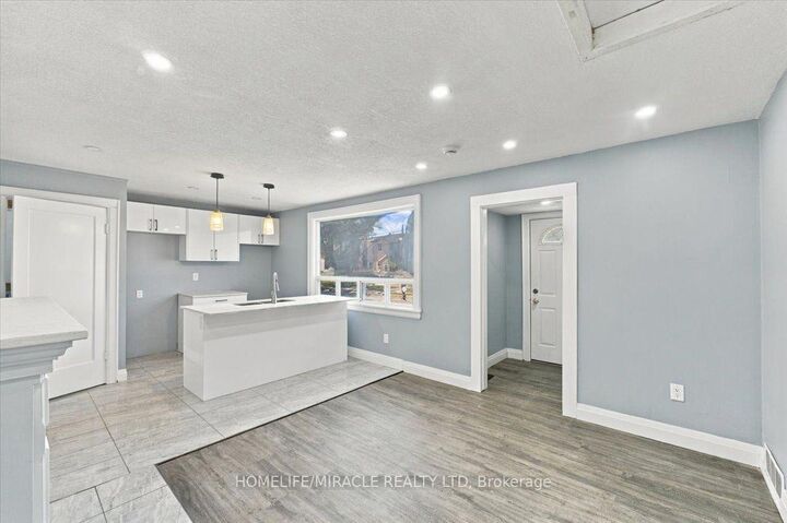 Property Photo:  82 Norfolk Avenue  ON N1R 3T9 