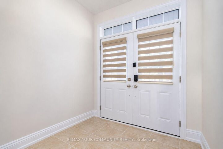 Property Photo:  15 Valleybrook Road  ON L9J 0L4 