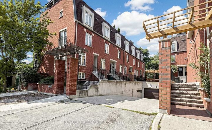 Property Photo:  870 Jane Street 106  ON M6N 4C2 