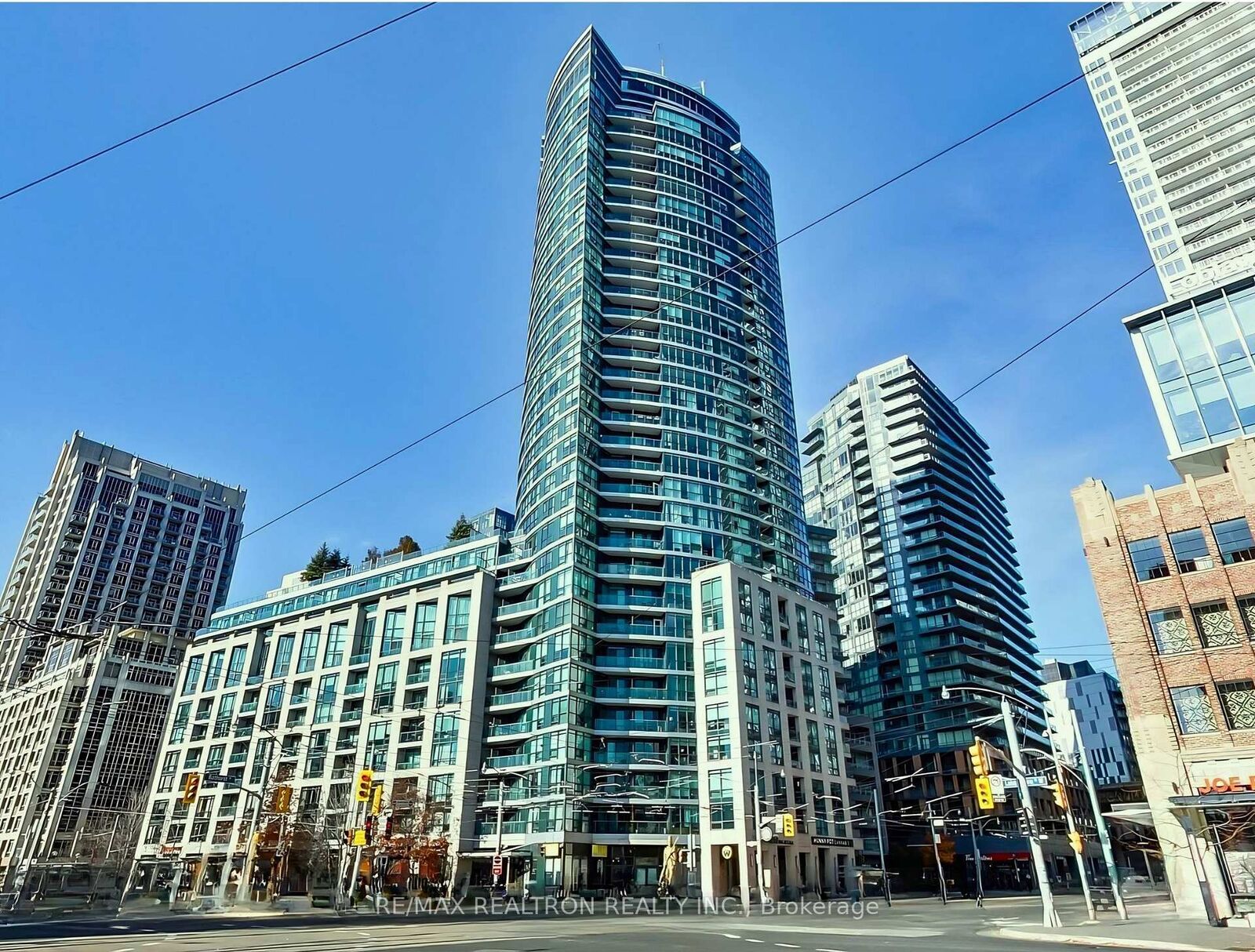Property Photo:  600 Fleet Street 1909  ON M5V 1B7 