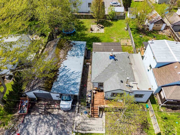 Property Photo:  13 Patricia Avenue  ON L3C 1E7 
