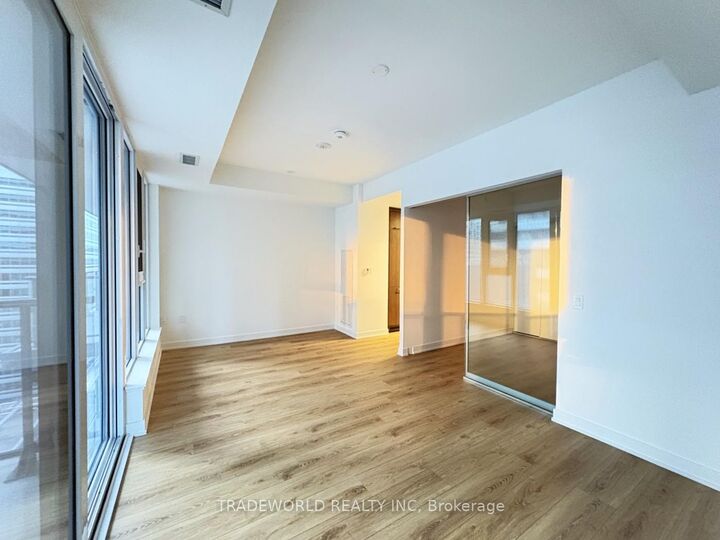 Property Photo: 634 Church Street 1111 ON M4Y 2G3