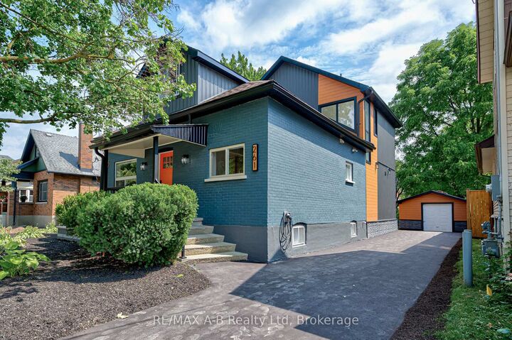 Property Photo: 261 Albert Street ON N5A 3K8
